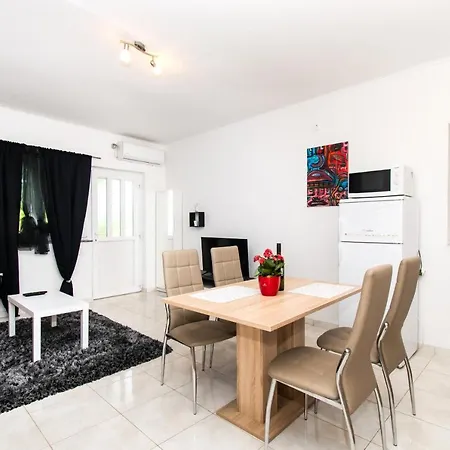 Peace Dubrava (Sibenik-Knin)