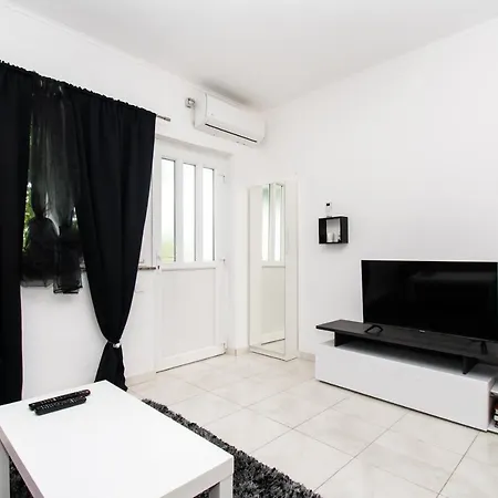 Apartment Peace *